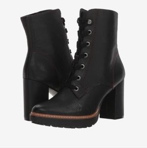 Naturalizer Callie black leather ankle boots